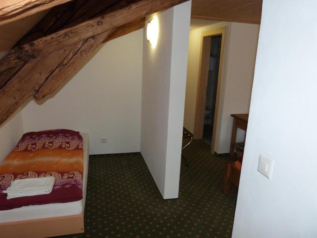 Hotel De Ville Rossinière Quarto foto